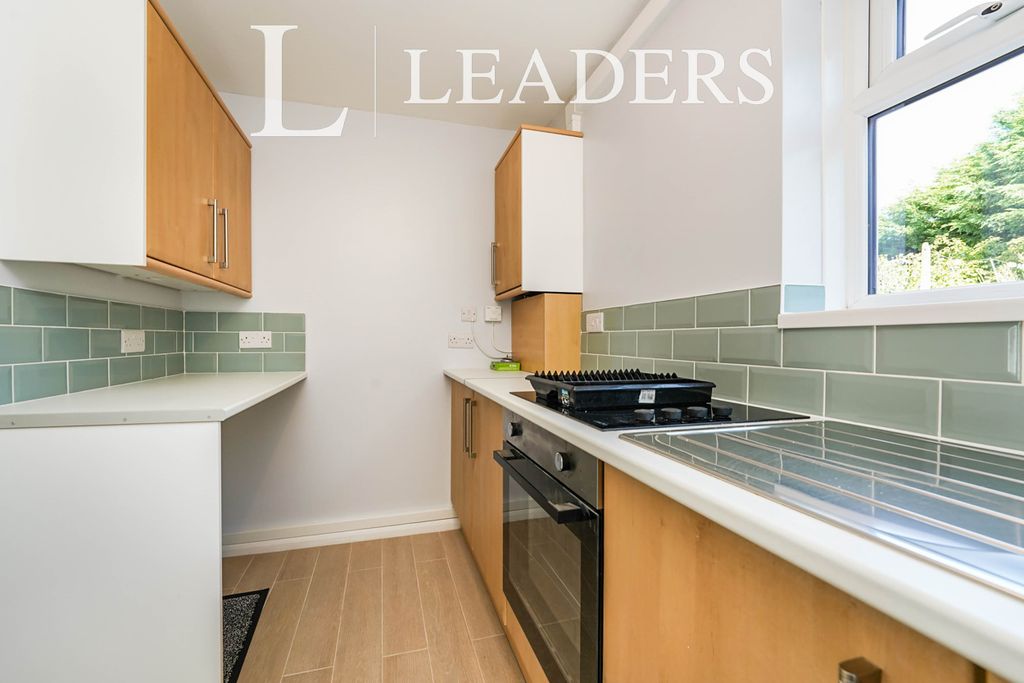 Property photo 2 of 8 De1F49Da-Cb37-ee11-B