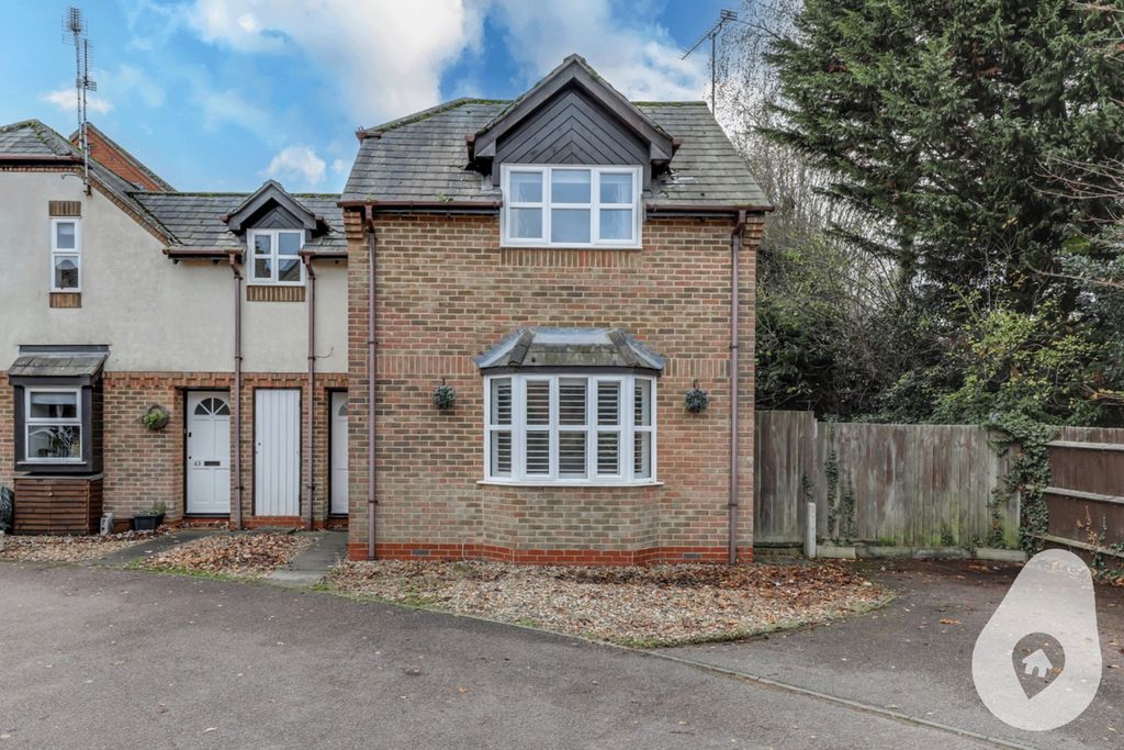 Property photo 1 of 15 5475921