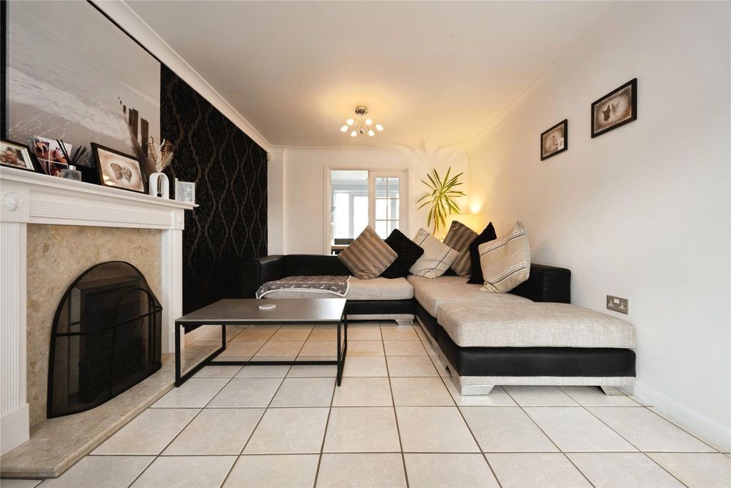 Property photo 2 of 26 Picture No. 63