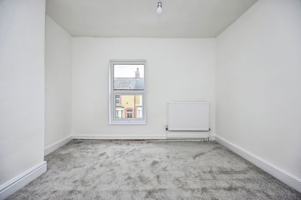 Property photo 2 of 16 Photo