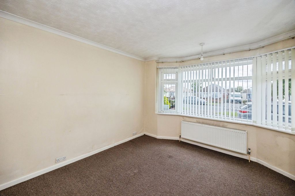 Property photo 2 of 17 Photo