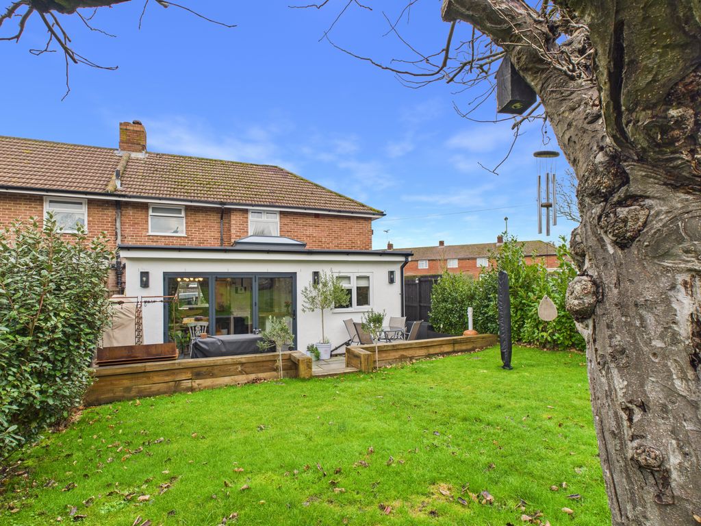 Property photo 2 of 49 Cam05068G0-Pr0063-Still044