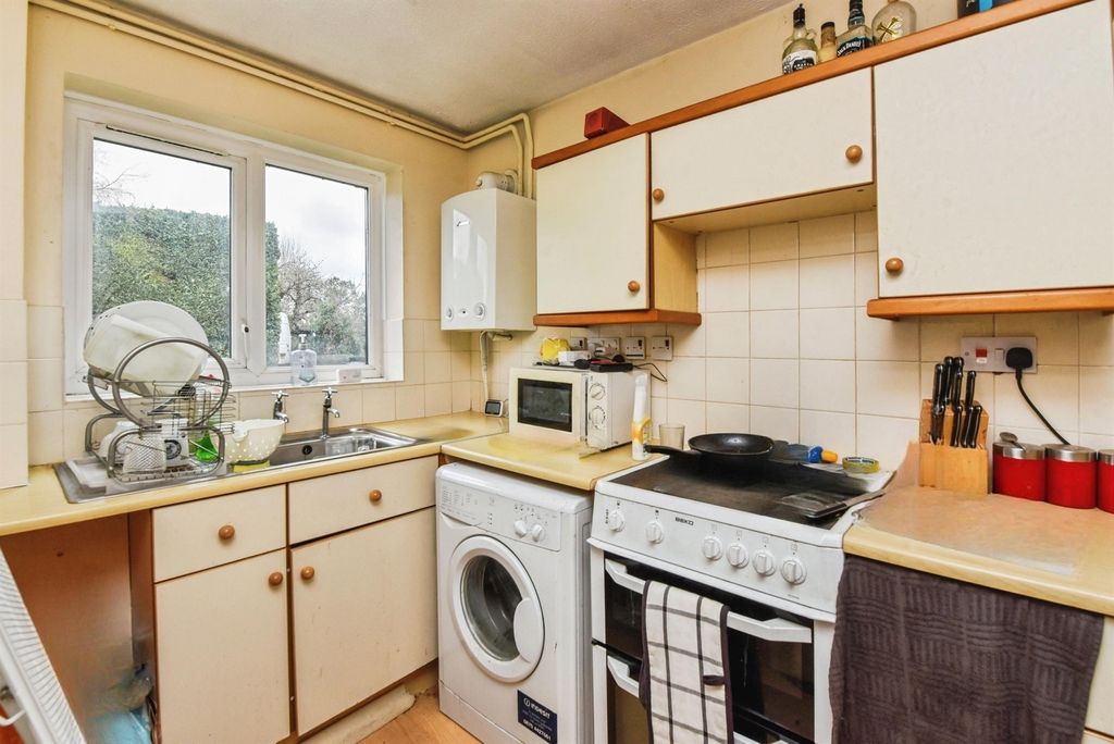 Property photo 3 of 9