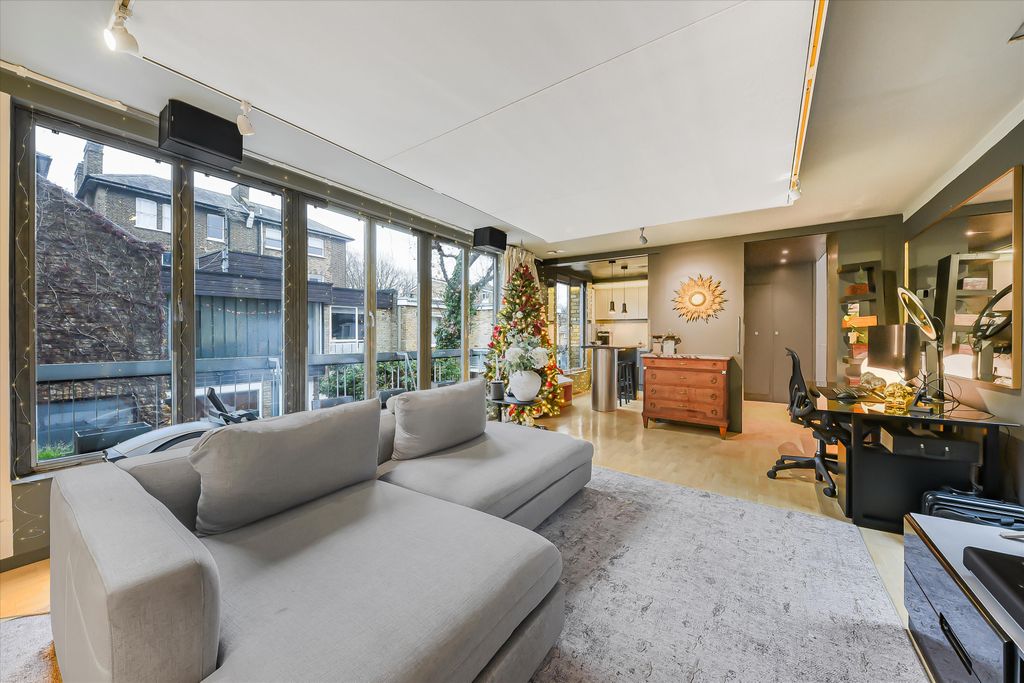 Property photo 1 of 14 Image