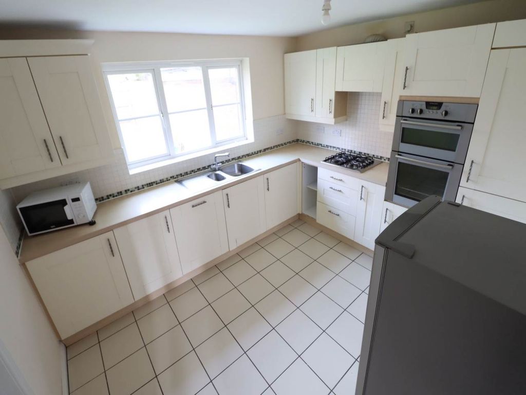 Property photo 3 of 16 Fd589dc4-48Df-4012-9490-1cc509A961Fc