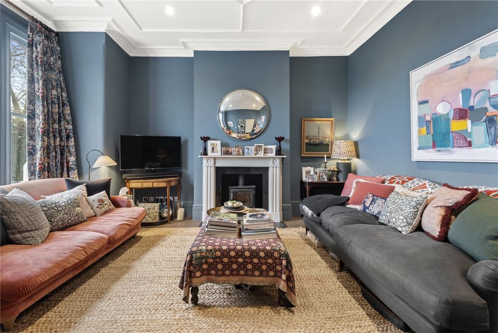 Property photo 2 of 16 Reception Room