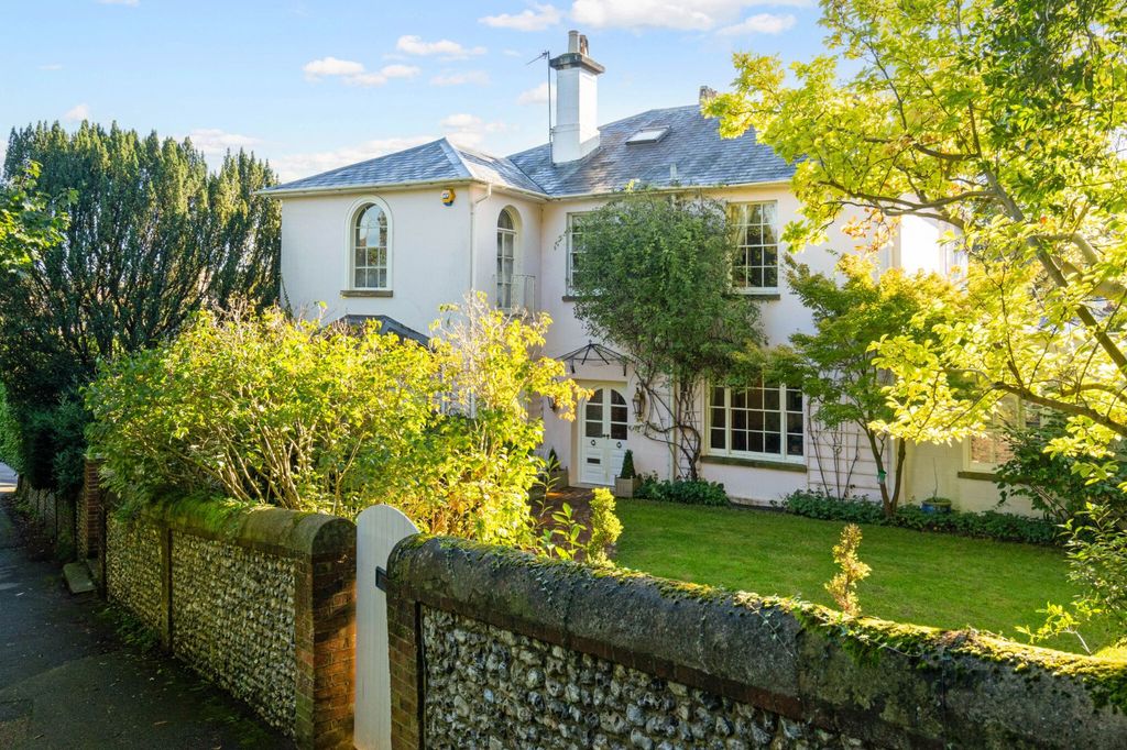 Property photo 1 of 31 Picture No. 28
