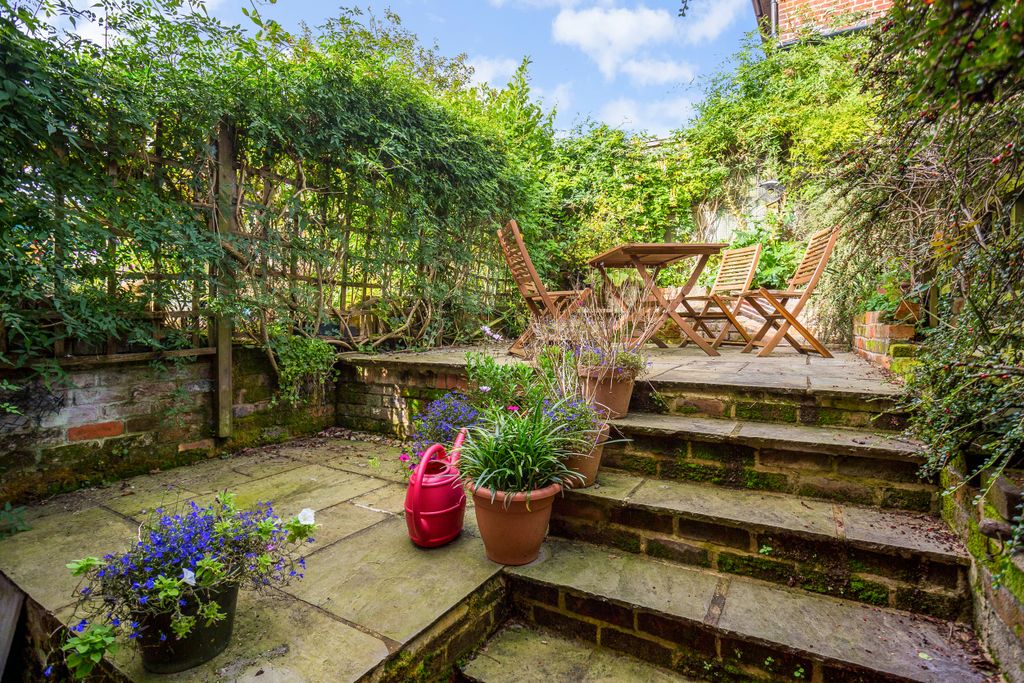 Property photo 3 of 14