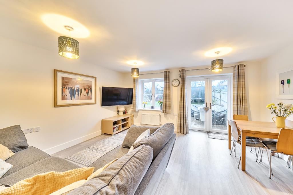 Property photo 3 of 20 Living Area