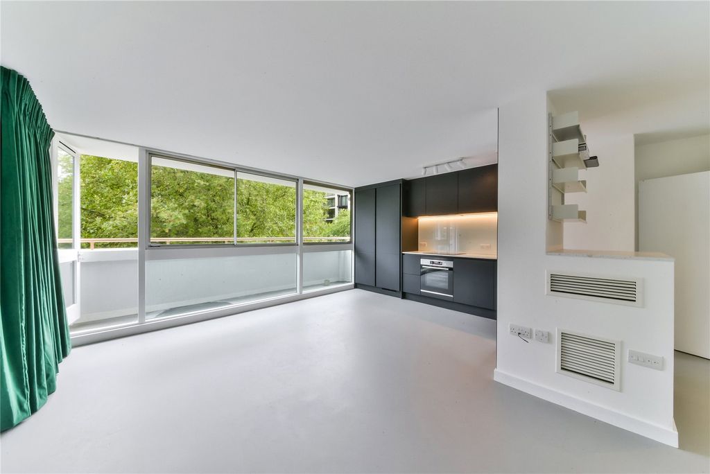 Property photo 1 of 7 Picture No. 08