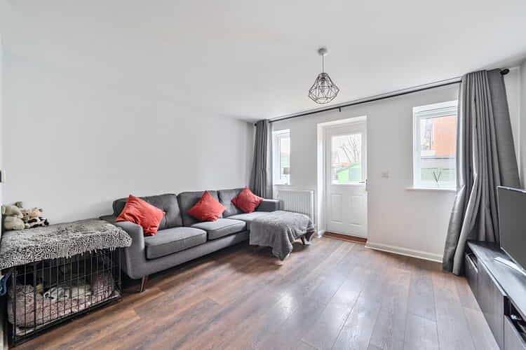 Property photo 2 of 20