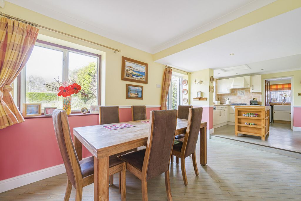 Property photo 3 of 33 Dining Room