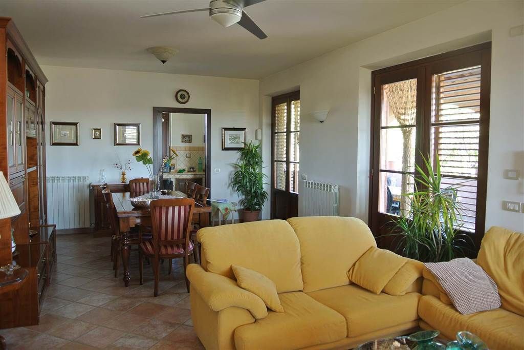 Property photo 1 of 30