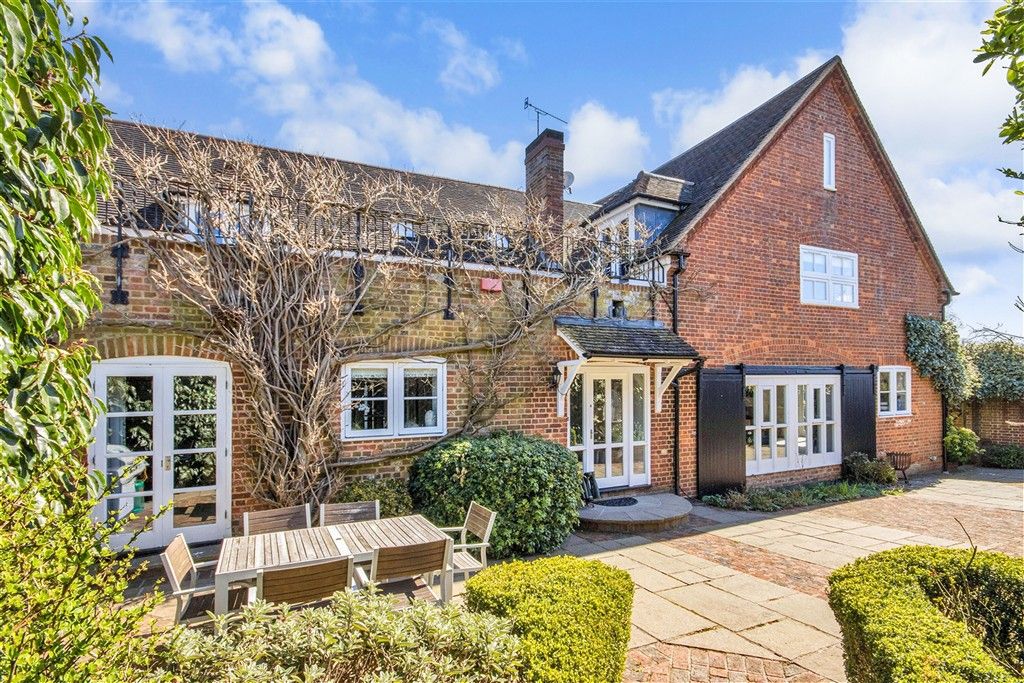 Property photo 1 of 30 External Rear