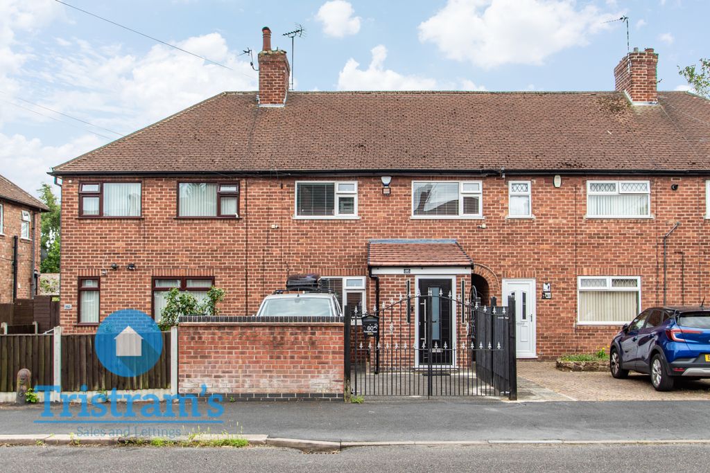 Property photo 1 of 32