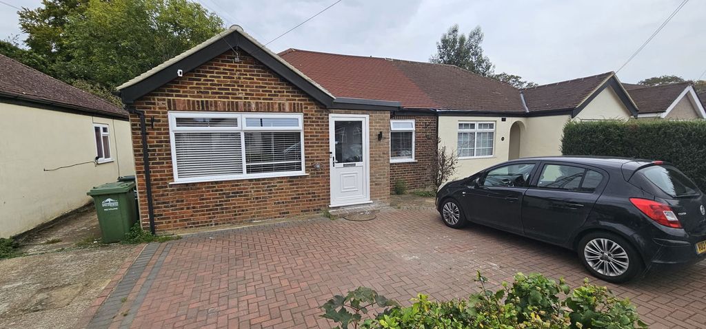 Property photo 2 of 23