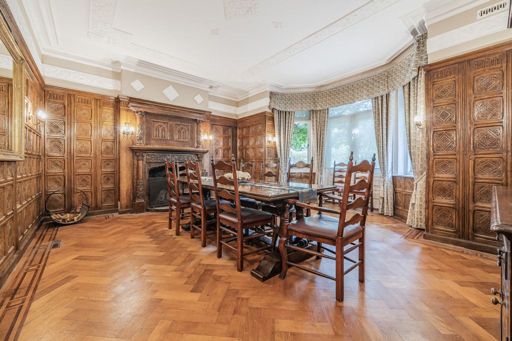 Property photo 3 of 34 Dining