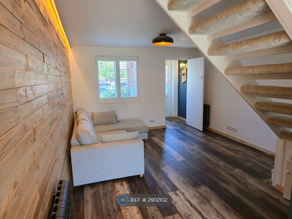 Property photo 3 of 21