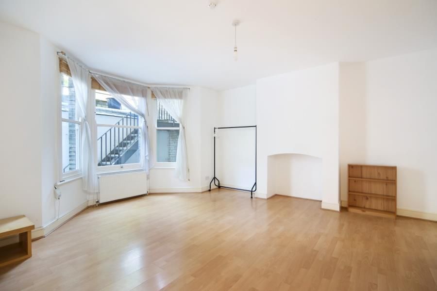 Property photo 3 of 6