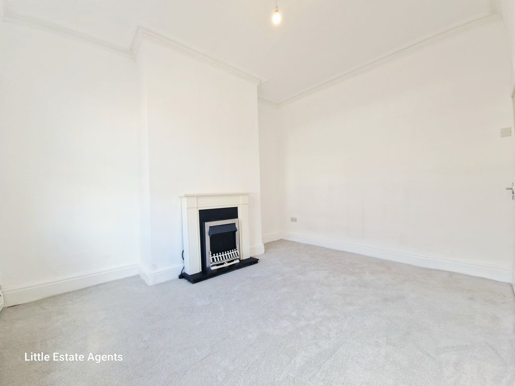 Property photo 2 of 17 Photo 2