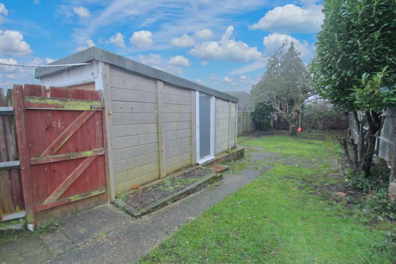 Property photo 2 of 12 Photo 3