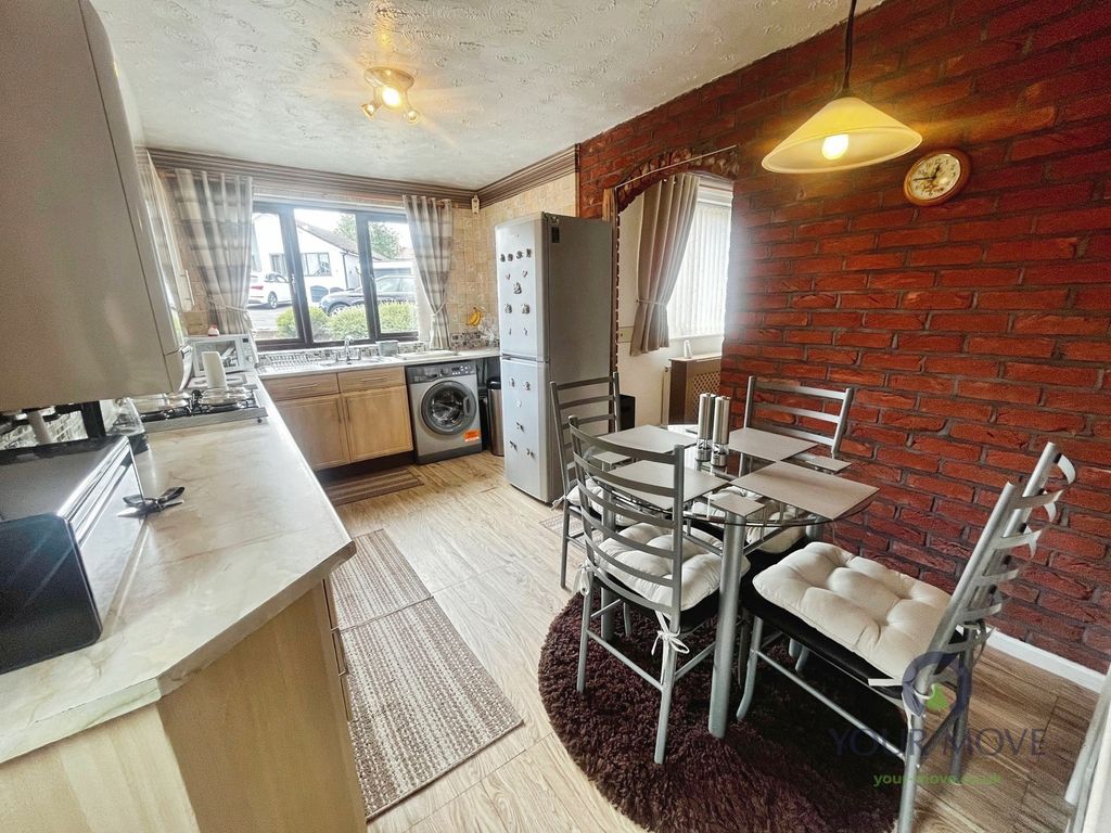 Property photo 2 of 8 Dining Kitchen