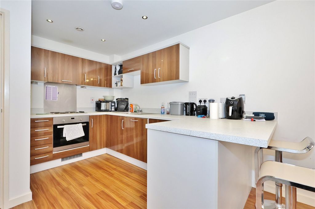 Property photo 2 of 16 Picture 2