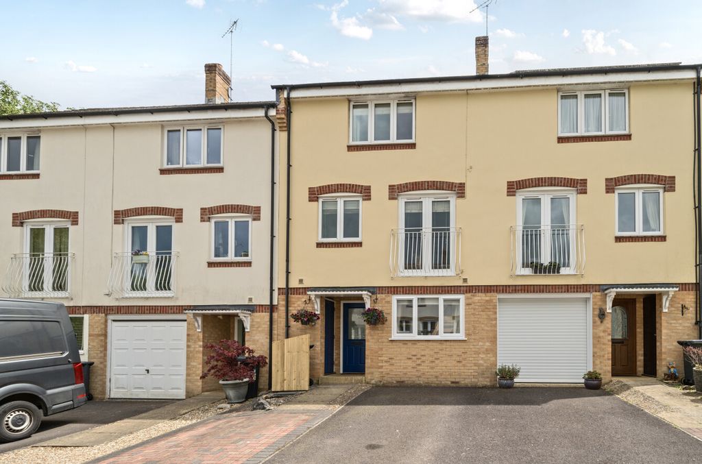Property photo 1 of 24 1301699-24-68386E...