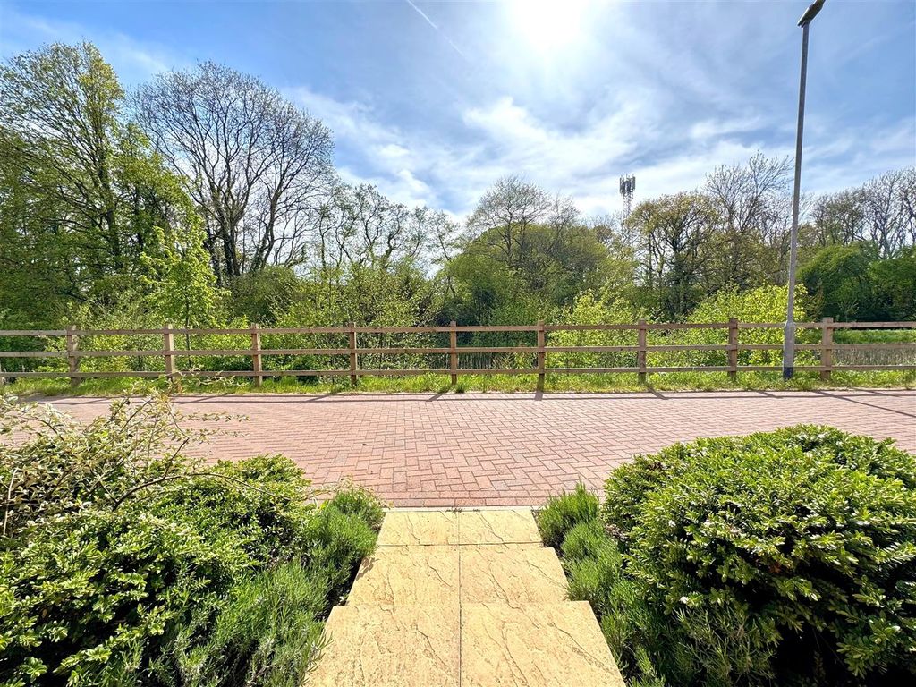 Property photo 2 of 18 Front View.Jpg