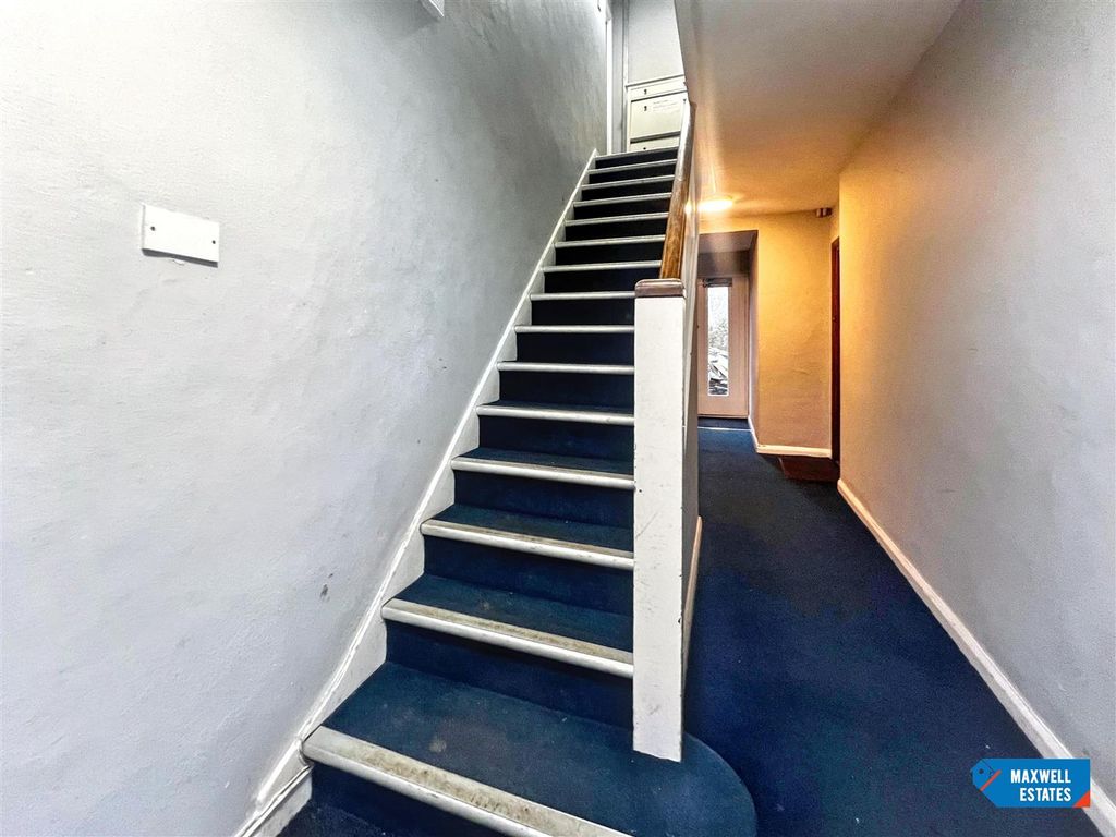 Property photo 2 of 15 Edgeworth Close 15.Jpg