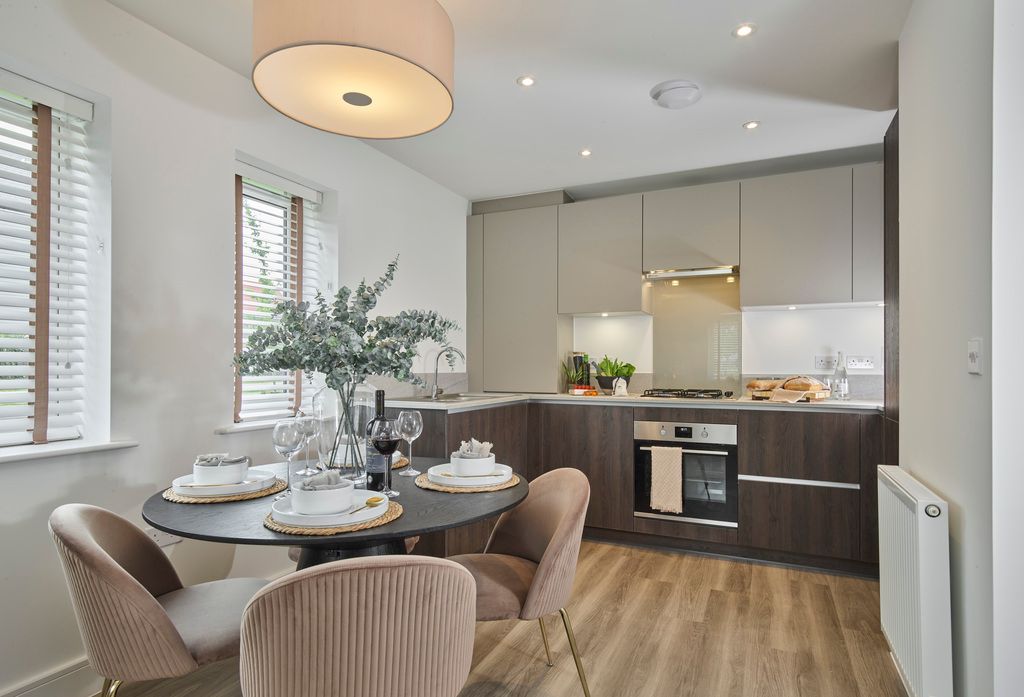 Property photo 3 of 8 242098-03