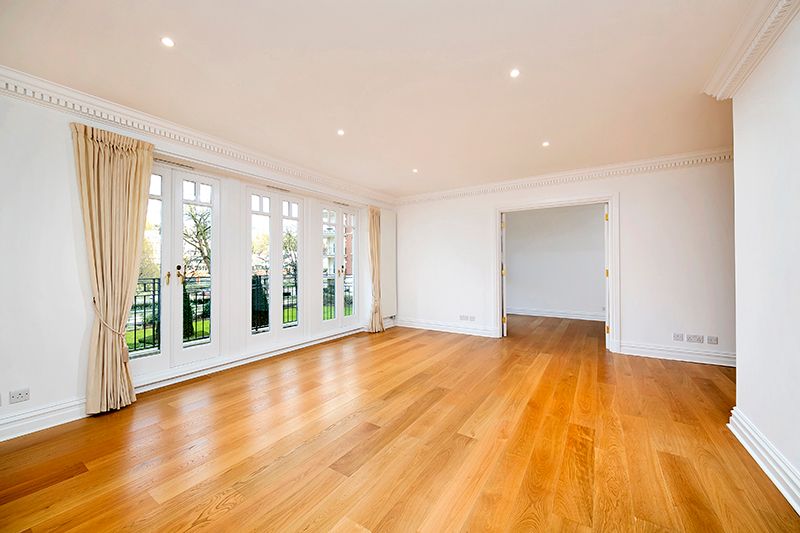 Property photo 3 of 13 Living Room