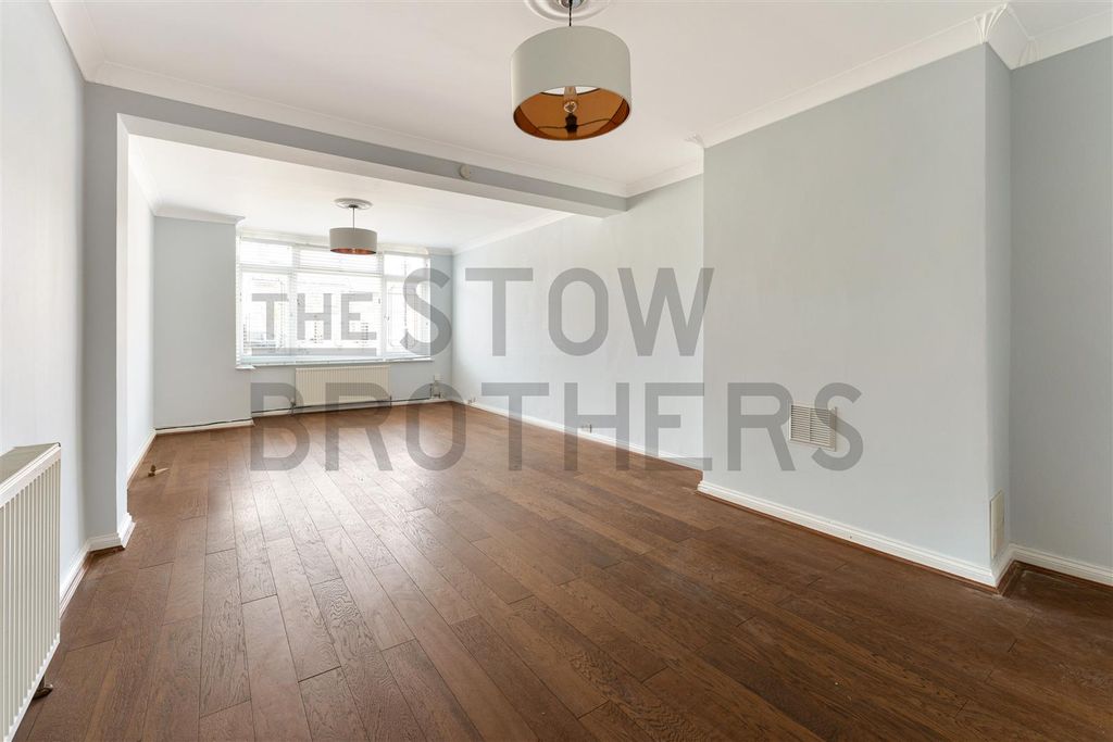Property photo 3 of 24
