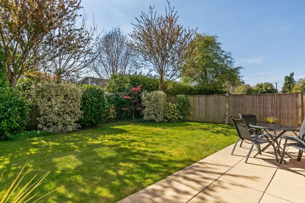 Property photo 3 of 12