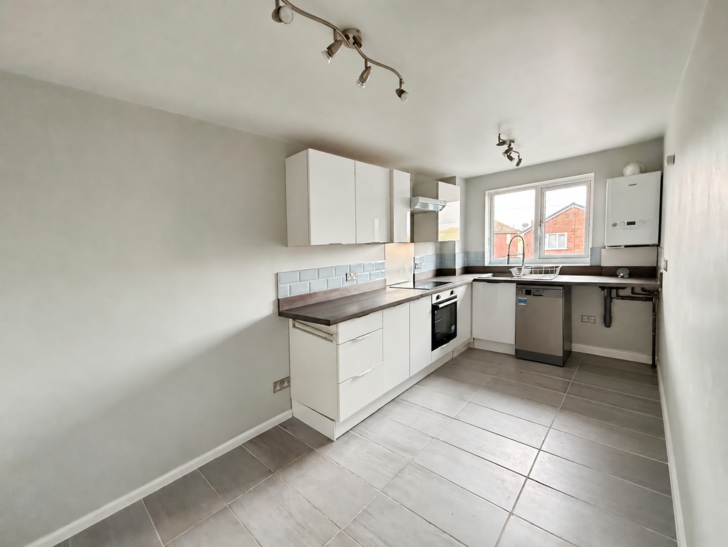 Property photo 3 of 7 Breakfast Kitchen
