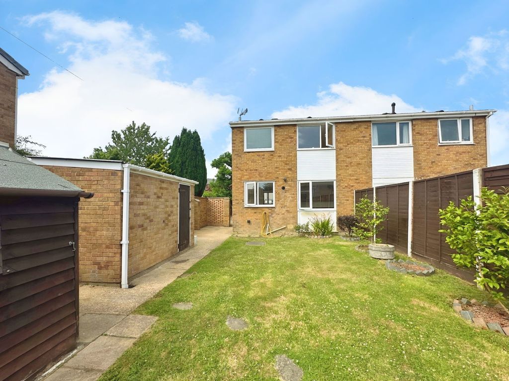 Property photo 1 of 12