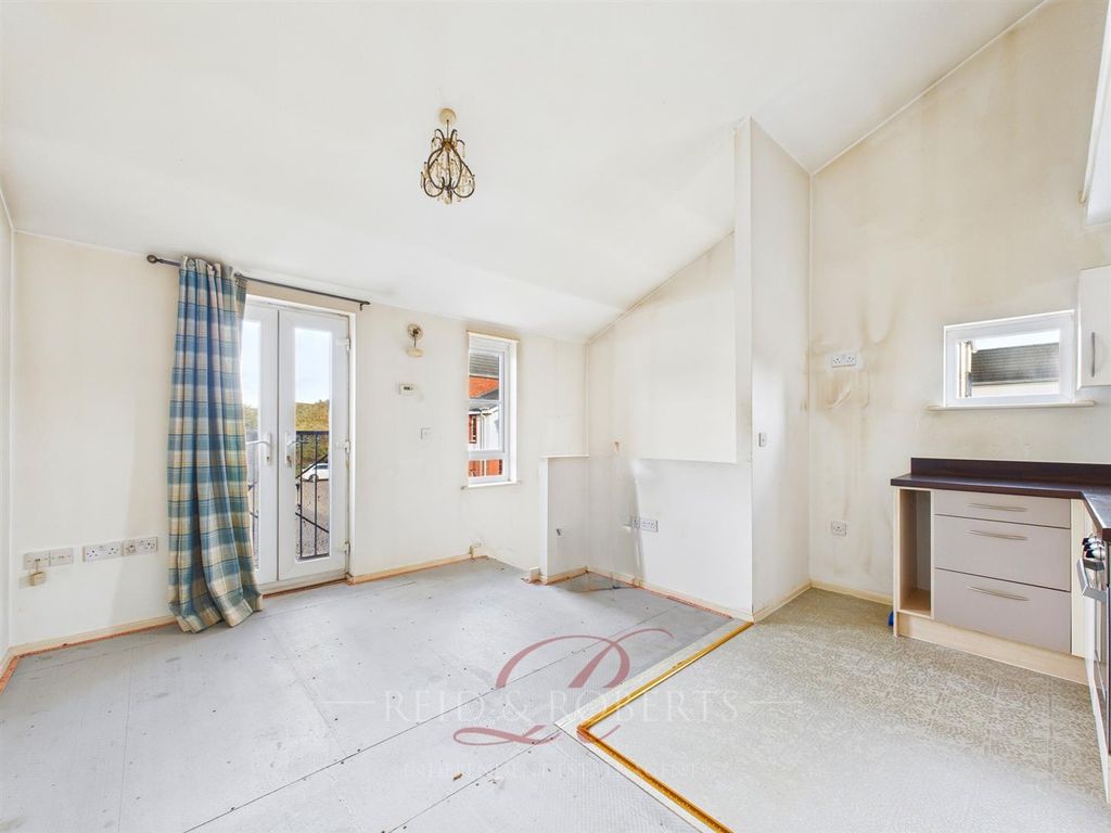 Property photo 3 of 10 78Af10E1-A952-4B9B-Ad02-116325F698Ec.Jpg