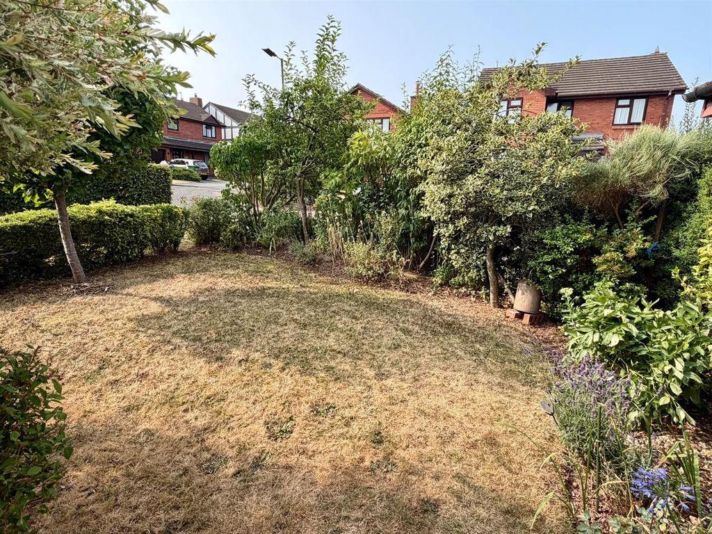 Property photo 2 of 22