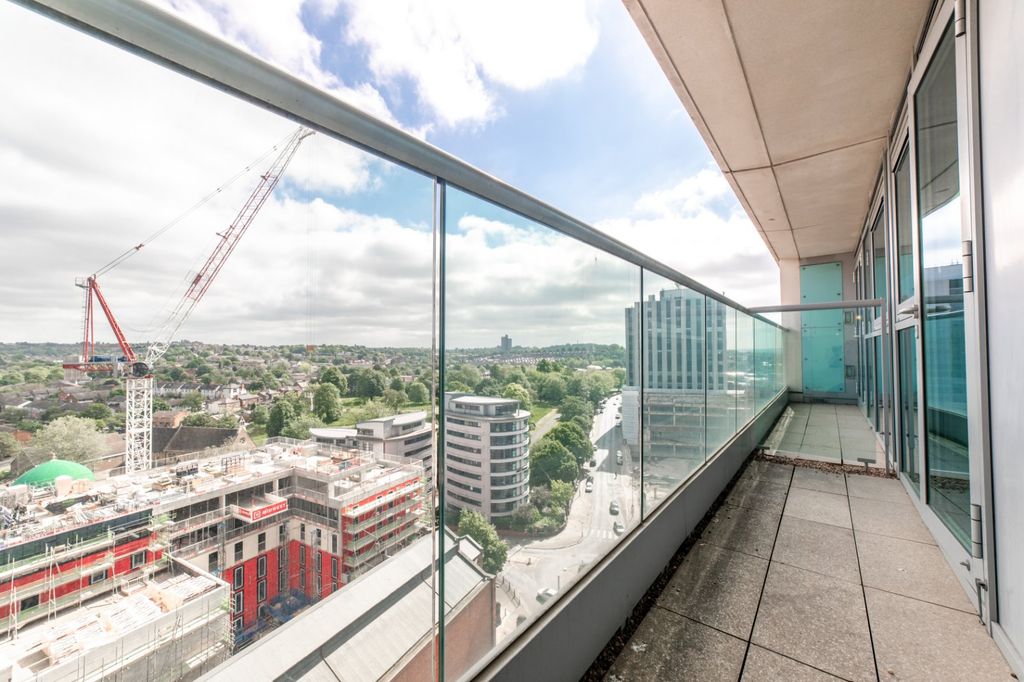 Property photo 3 of 8 Picture No. 04