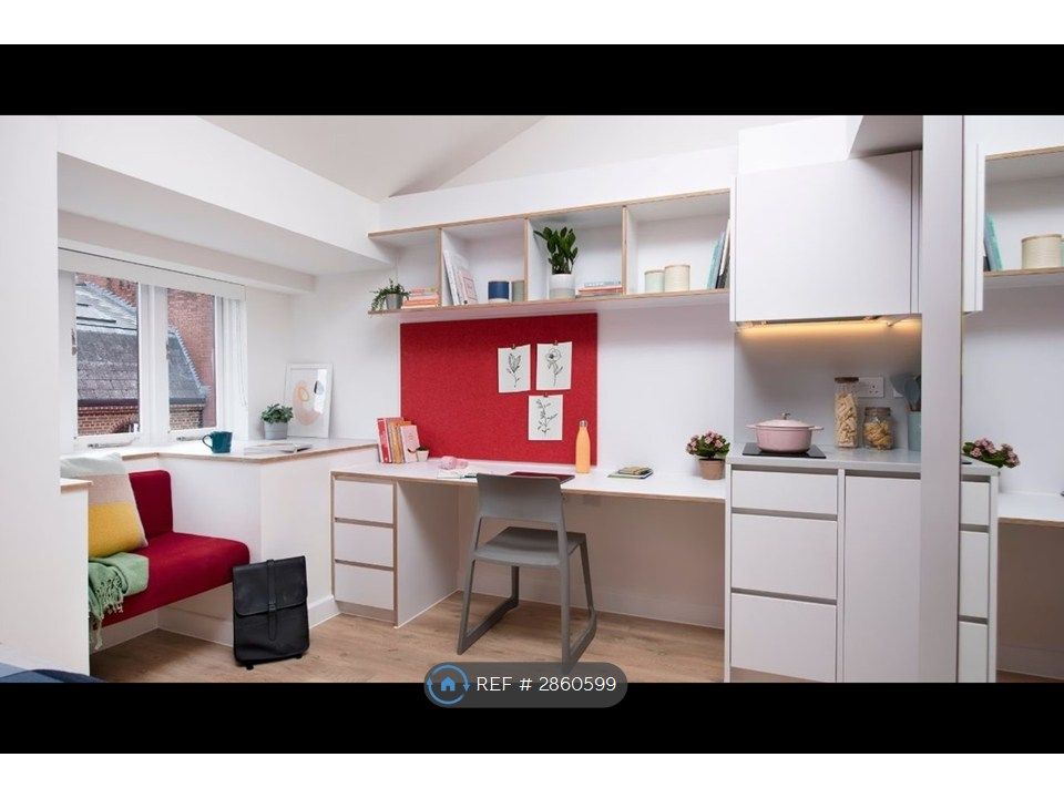 Property photo 2 of 9