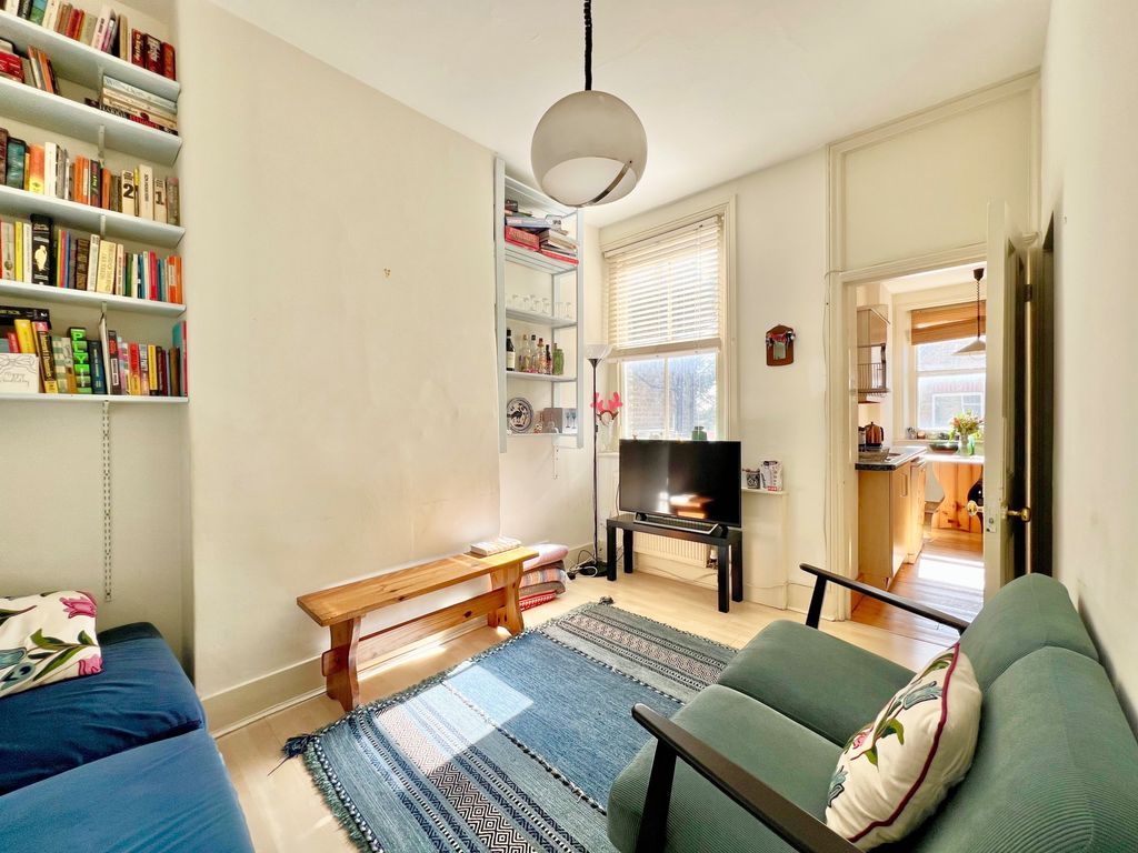 Property photo 2 of 8