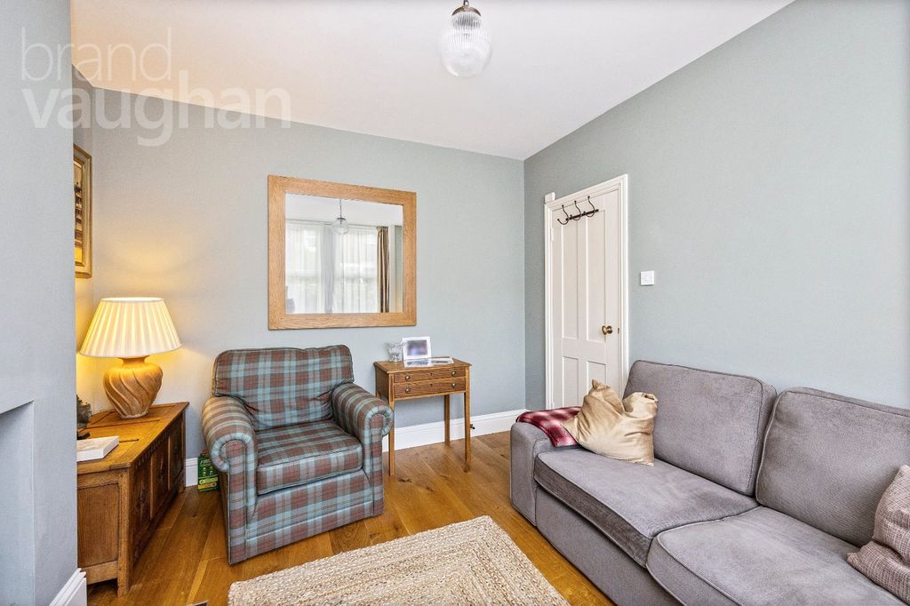 Property photo 3 of 27 Picture No. 22