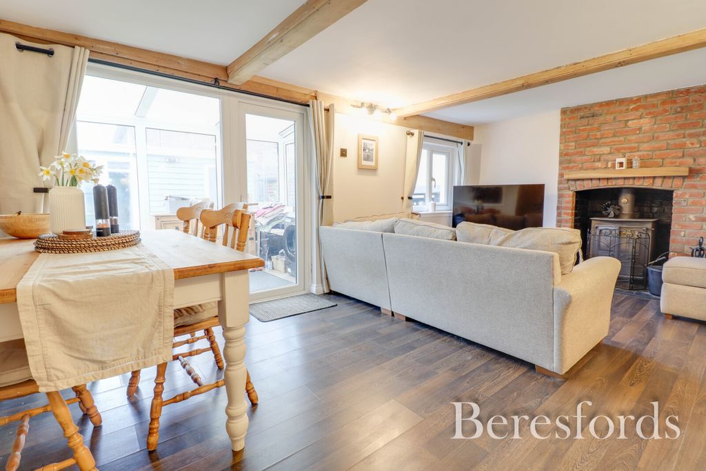 Property photo 2 of 15 Picture No. 37