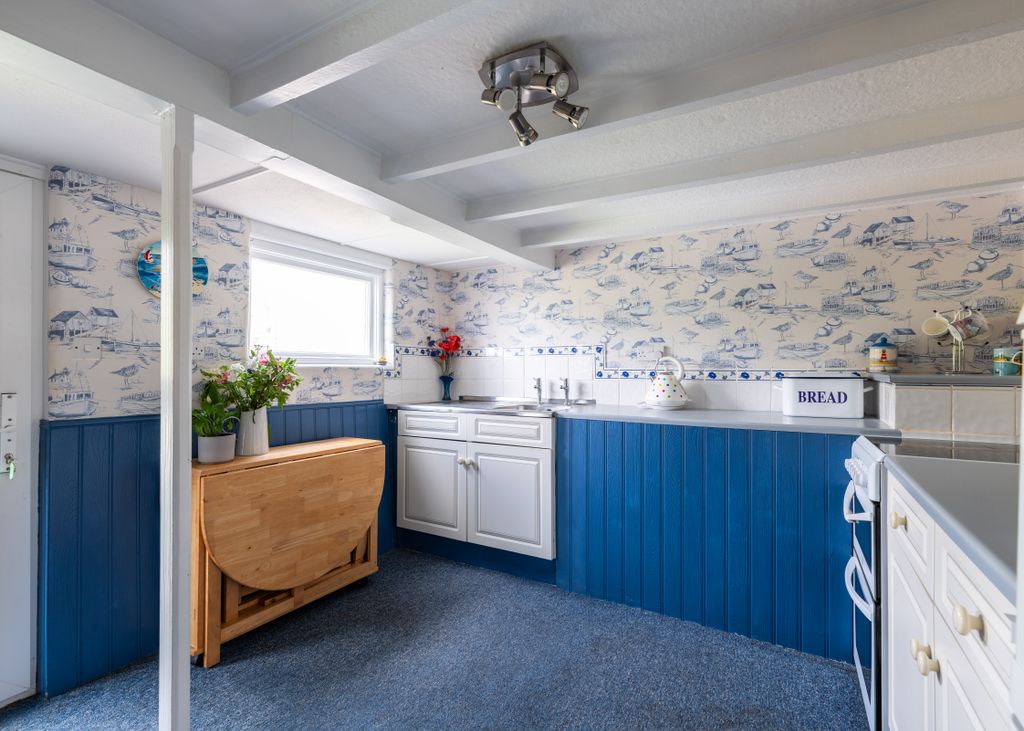 Property photo 3 of 16 66Be09A423073_Sunndale-4
