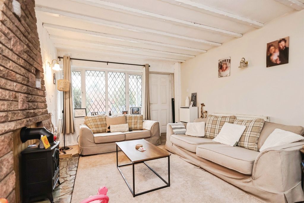 Property photo 3 of 18