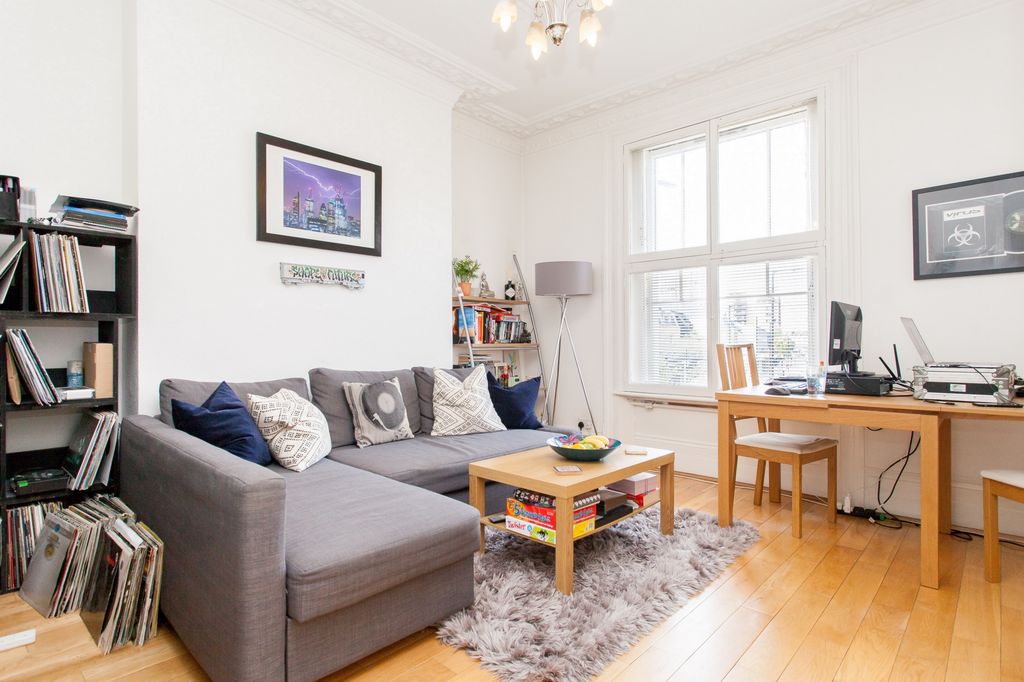 Property photo 3 of 12 Photo 3