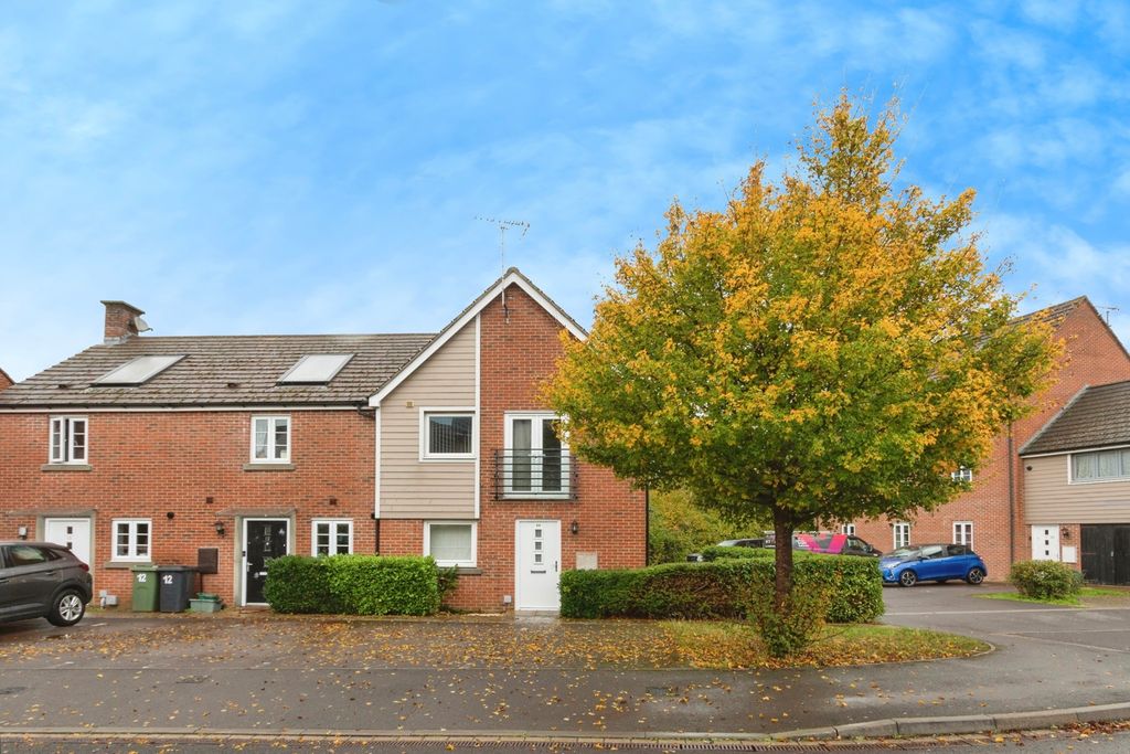 Property photo 2 of 17 Photo