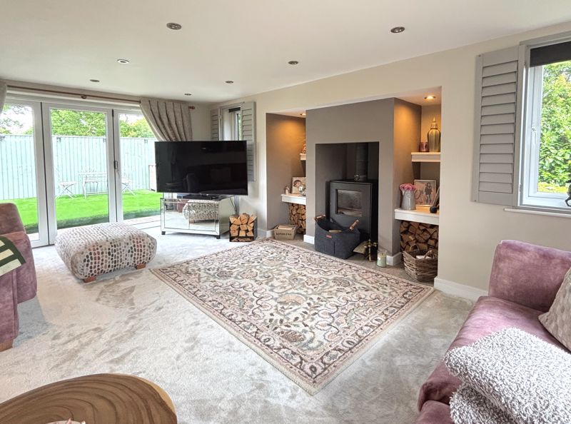 Property photo 3 of 25 Photo 8