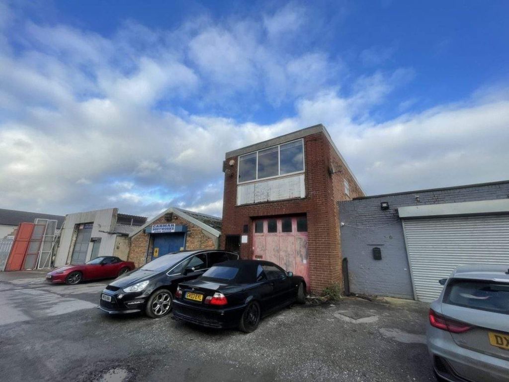 Property photo 1 of 6