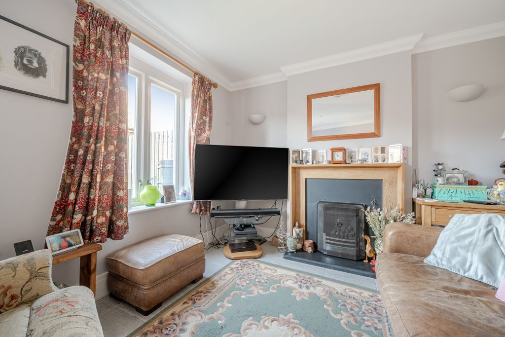 Property photo 3 of 13